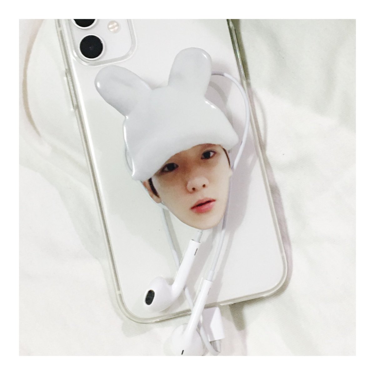 lovee_ForB's tweet photo. 🤍🐰 그냥 하고 싶어서 하는 이벤트 🐰🤍

RT 추첨 한 분께 토끼큥 백현 그립톡 보내드릴게요!

재고 극소량 남아 있는데 구매 원하시면 DM 주세요! 

🤍 7,500원 https://t.co/9al5zgP07Y