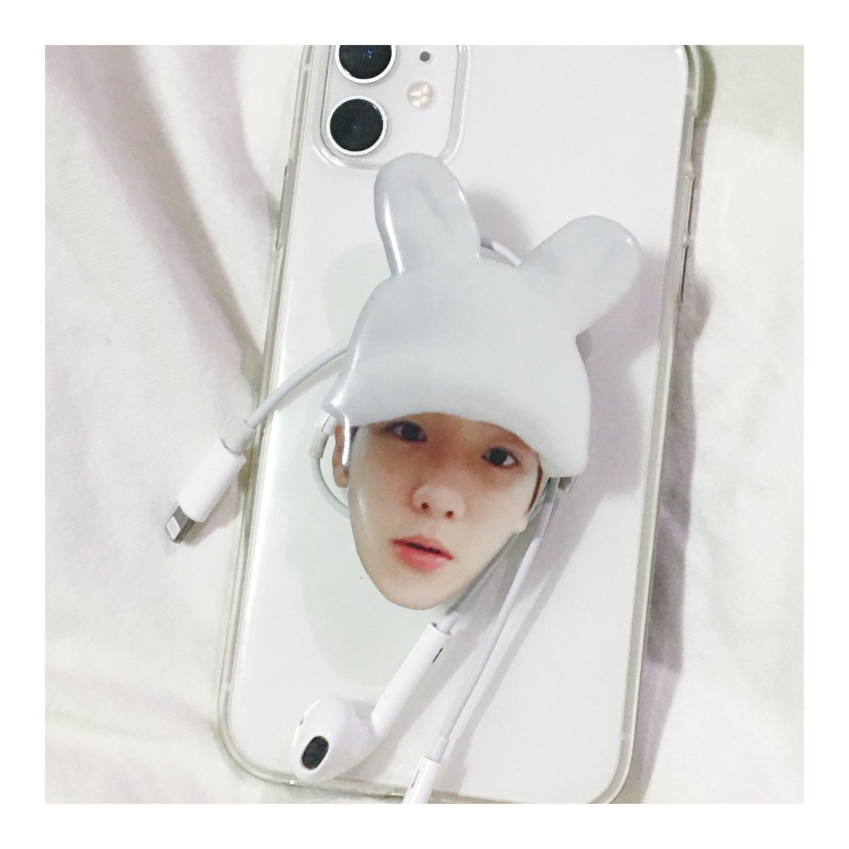 lovee_ForB's tweet photo. 🤍🐰 그냥 하고 싶어서 하는 이벤트 🐰🤍

RT 추첨 한 분께 토끼큥 백현 그립톡 보내드릴게요!

재고 극소량 남아 있는데 구매 원하시면 DM 주세요! 

🤍 7,500원 https://t.co/9al5zgP07Y