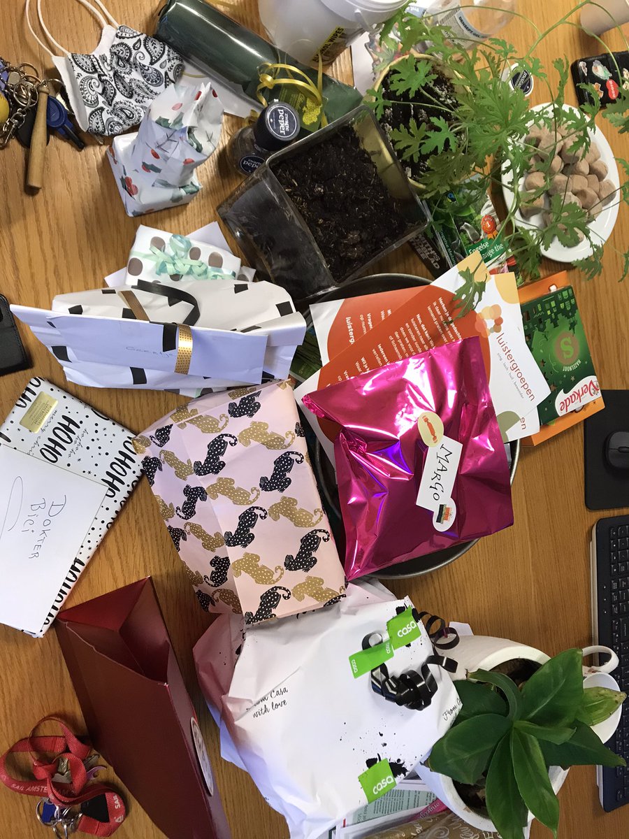 anniedammie's tweet photo. Kerst in het #FACTteam https://t.co/VOtiWfAlZC