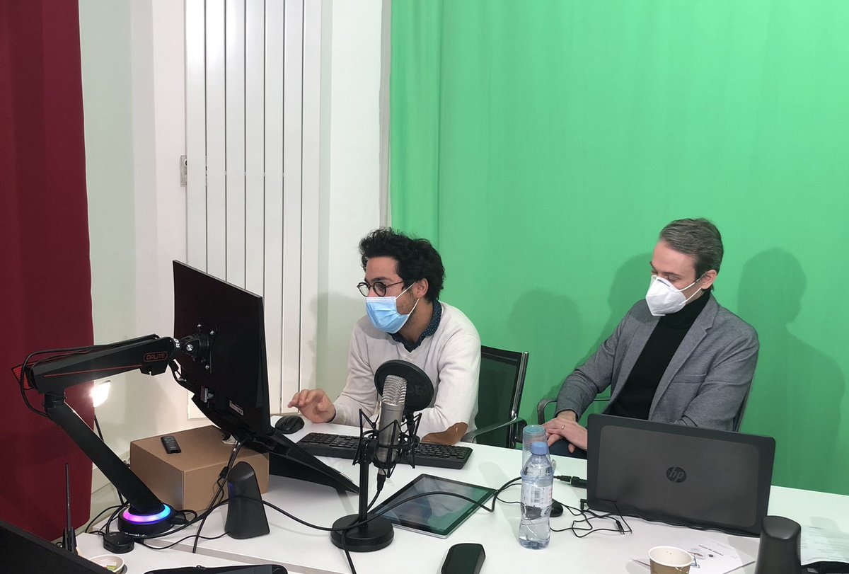 CornudF's tweet photo. La première session en ligne de l’atelier francophone d’IRM de la prostate a été un succès grâce à ses orateurs et ses participants. Merci à tous https://t.co/saRbEoBPgc