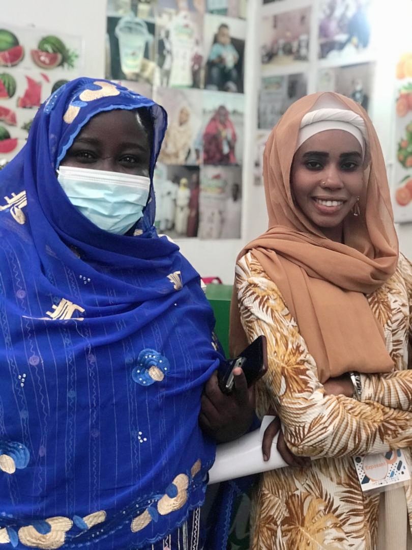 Moumtaz17's tweet photo. Une grand-soeur, une conseillère et une amie 🤩
Merci pour ton soutien Préfète Emtifa Boukar, la battante 💪
Moumtazement bon mardi à vous toutes et tous !
#Consommons_bio
#Consommons_local
#Moumtaz_le_goût_qui_fait_la_différence https://t.co/5IgFypIsY4