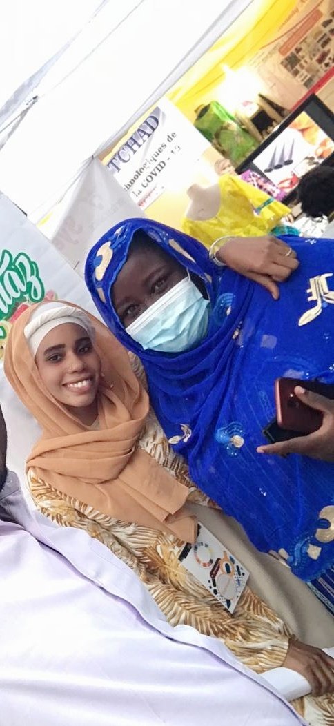 Moumtaz17's tweet photo. Une grand-soeur, une conseillère et une amie 🤩
Merci pour ton soutien Préfète Emtifa Boukar, la battante 💪
Moumtazement bon mardi à vous toutes et tous !
#Consommons_bio
#Consommons_local
#Moumtaz_le_goût_qui_fait_la_différence https://t.co/5IgFypIsY4