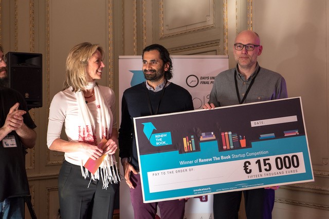 Boeken_Lezen's tweet photo. Babar Baig, Writereader: “De industrie zal zich moeten aanpassen, daar komt ze niet onderuit”. Lees het hier: https://t.co/ZoreNPH1KI #BabarBaig #boekenlezen #writereader #uitgeefindustrie #MachineLearning #RenewTheBook #FrankfurterBuchmesse #Buchmesse https://t.co/mHsrhZRRtG
