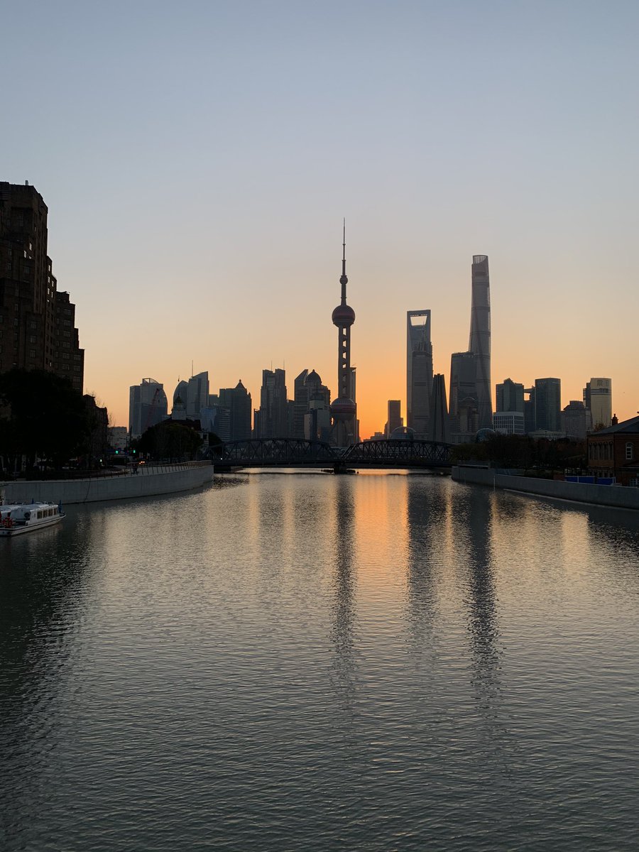 amissoffe's tweet photo. Good Morning #Shanghai! 🇨🇳 #GetUpAndRide https://t.co/zjyvqjdY6I
