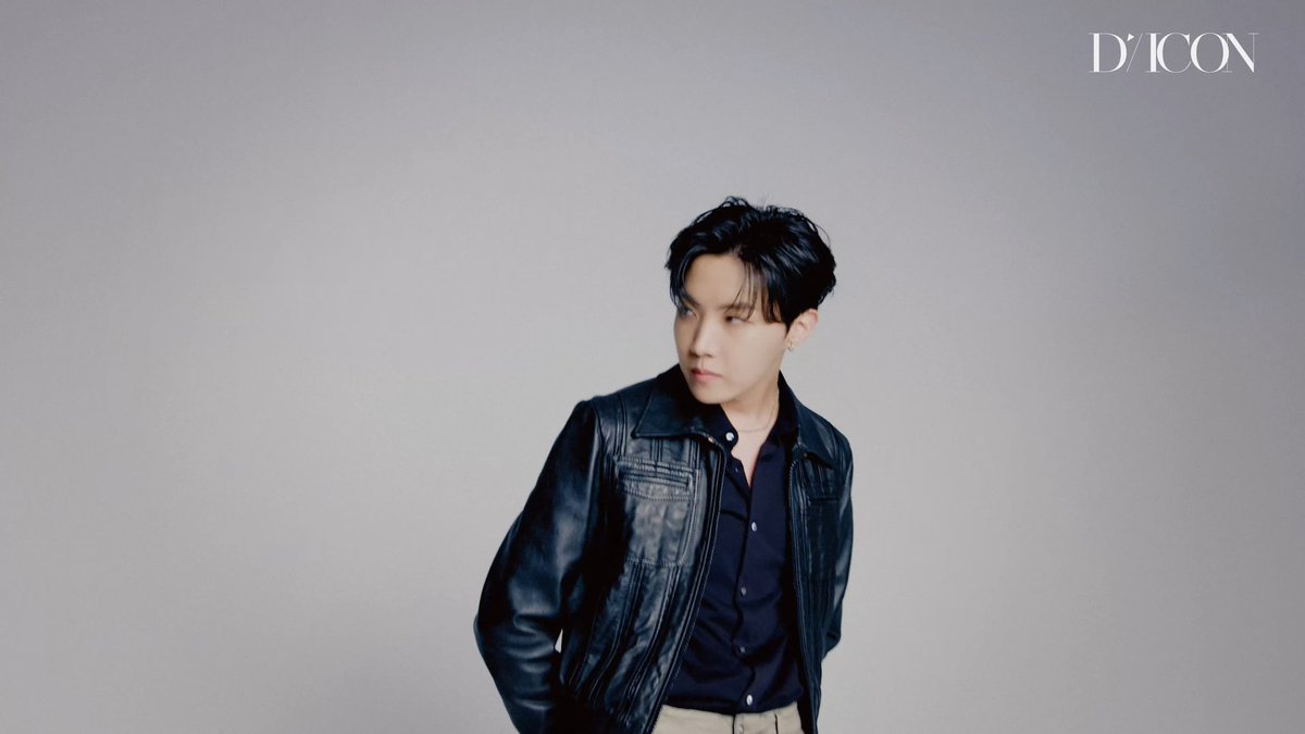 jhobics's tweet photo. jung hoseok- https://t.co/mRvJZ9NIZc