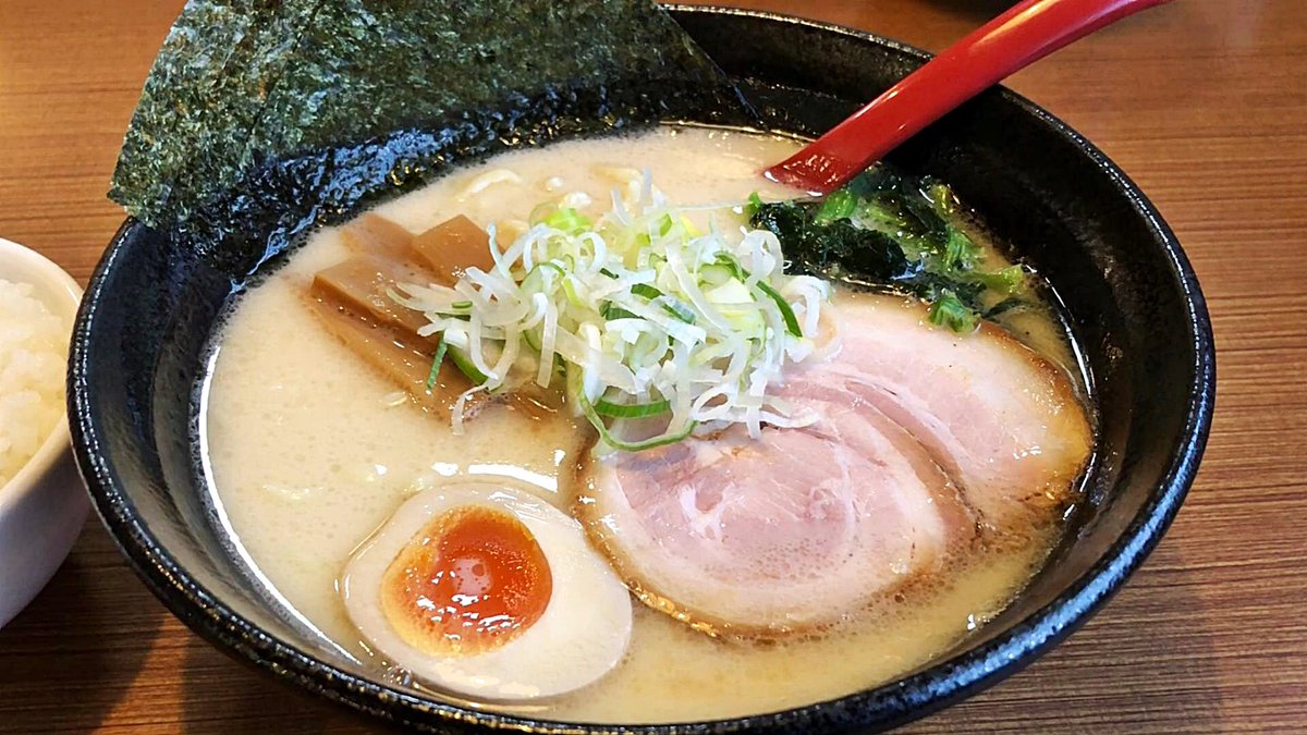 CarlifebaseEJTV's tweet photo. 塩とんこつラーメン🍜✨
ラーメン2days2日目🍜🍜
これは現在編集中のラーメン総集編動画にて公開予定🍜✨

#ラーメン
#ラーメンドライブ
#夫婦の休日
#carlifebase https://t.co/qHYBu8OlPI
