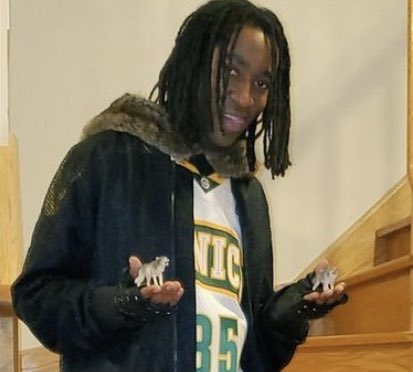 🌈Adrienne Lindsay is flipping exhausted 😵‍💫 tweet media