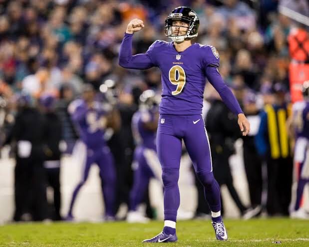RTalacha's tweet photo. El Safety más largo de la historia.

La victoria es de Baltimore. Sin embargo, Los Browns aún se perfilan para entrar como comodín y, serian, sin lugar a dudas un rival complicado  en postemporada.

Final: R 47 - 42 B https://t.co/cFqPgYC4Ft