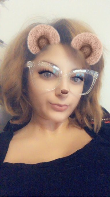 Genesis Berry’s pics and videos