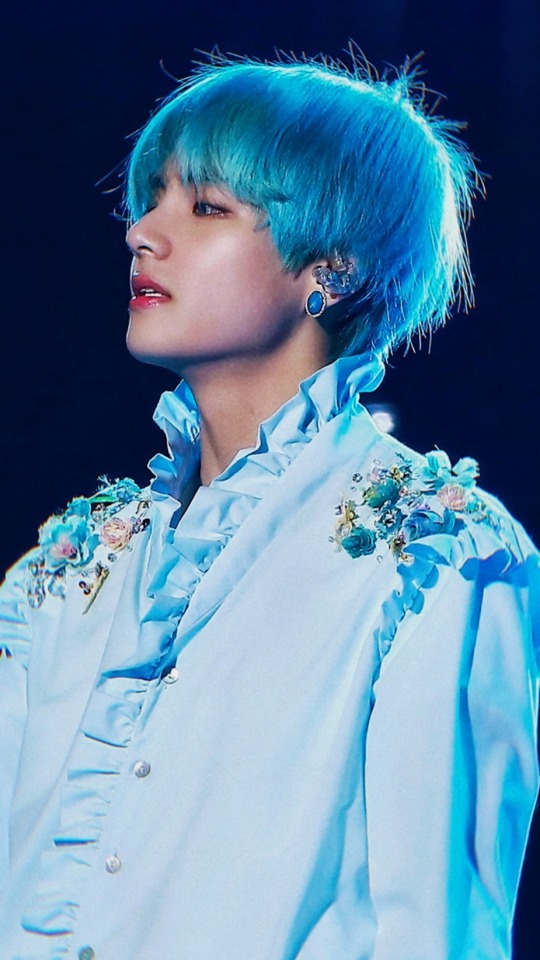 Taehyung in blue hairs — a dominating thread