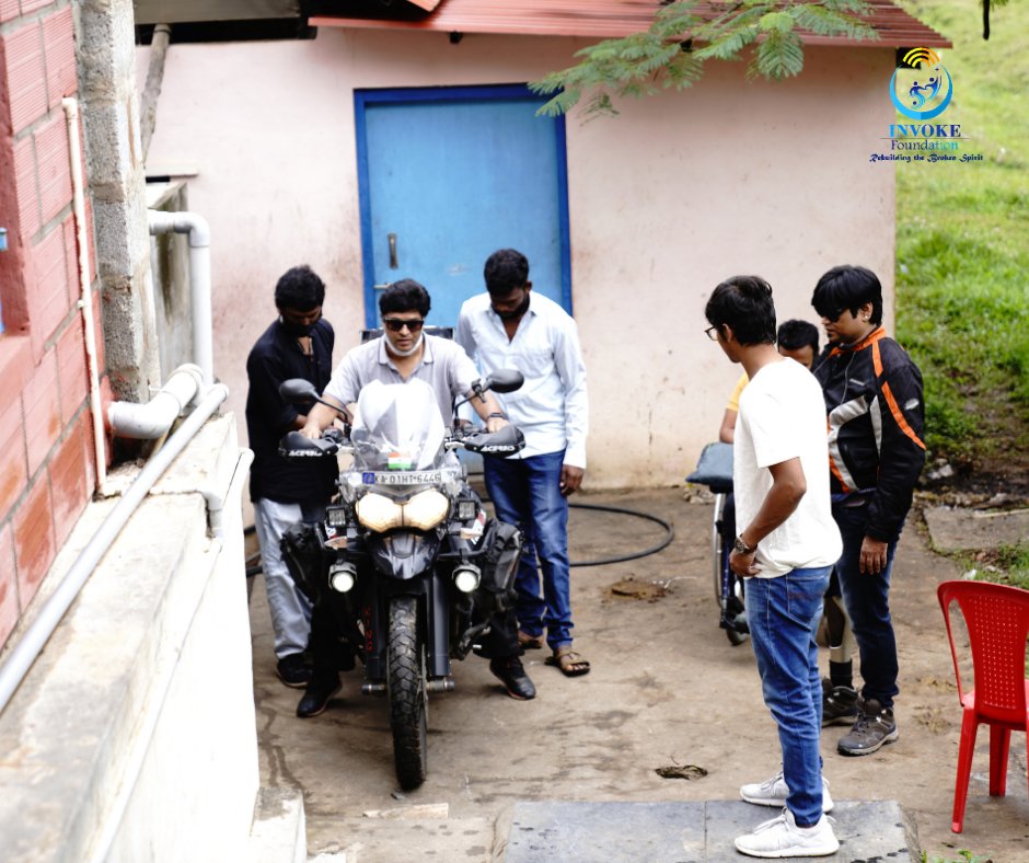 InvokeFoundati1's tweet image. Here's our Behind-The-Scenes Shots of our hardworking team and Invoke Achievers for the 2021 Calendar Photoshoot. 
Stay tuned for more updates!
.
.
.
.
#ngo #differentlyabled #physicallydisabled #speciallydisabled #photoshoot #calendarshoot #achievers #disability