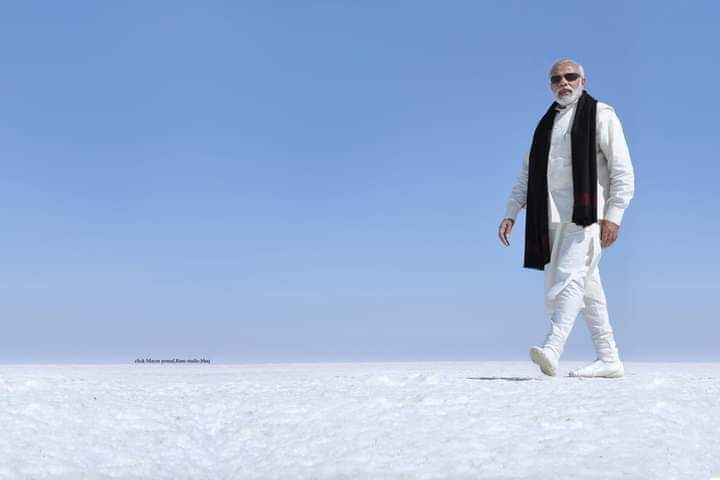 shaktisinh3339's tweet photo. सुस्वागतम् साहेब सुस्वागतम्
हिंदुस्तान के लोकप्रिय प्रधानमंत्री ऐसे सवाये कच्छी आदरणीय श्री Narendra Modi जी का कच्छ की पावन धरती पर हृदयपूर्वक हार्दिक स्वागत है।
"कच्छ नहीं देखा तो कुछ नहीं देखा"
#KutchWelcomesPMModi
#MODIinKutch
સ્વાગતમ્ સ્વાગતમ્ સ્વાગતમ્ @narendramodi ji https://t.co/nvvWIKCZ05