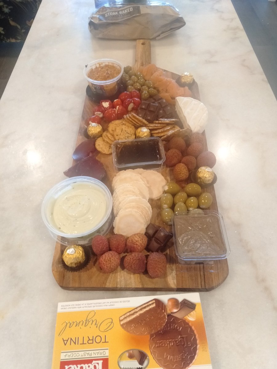 DaphneCole18's tweet photo. Just a little something I threw together for a 6 hour booking. Was amazing having a good amount of snacks inbetween the sex 😁 https://t.co/Hlx52ENUVJ