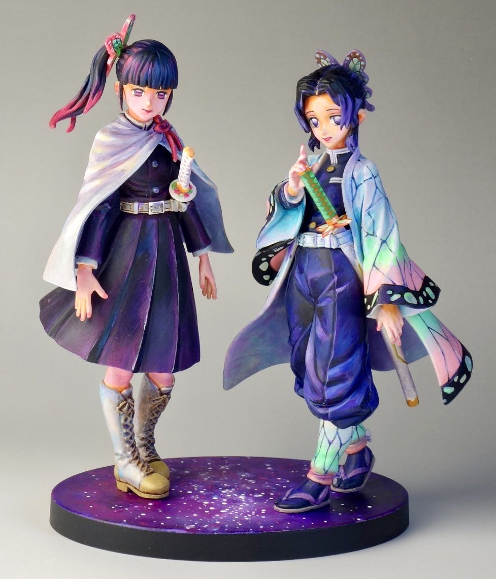 館長 大正ゴニョゴニョ噂話 漫画では しのぶさんのほうが背が高いように描かれていますが 設定身長は 胡蝶しのぶ １５１cm 栗花落カナヲ１５２cm ９巻あたりから１５６cm ちなみに橋本環奈さんの身長が１５２cmです 現代人なら小柄なほうですが 大正