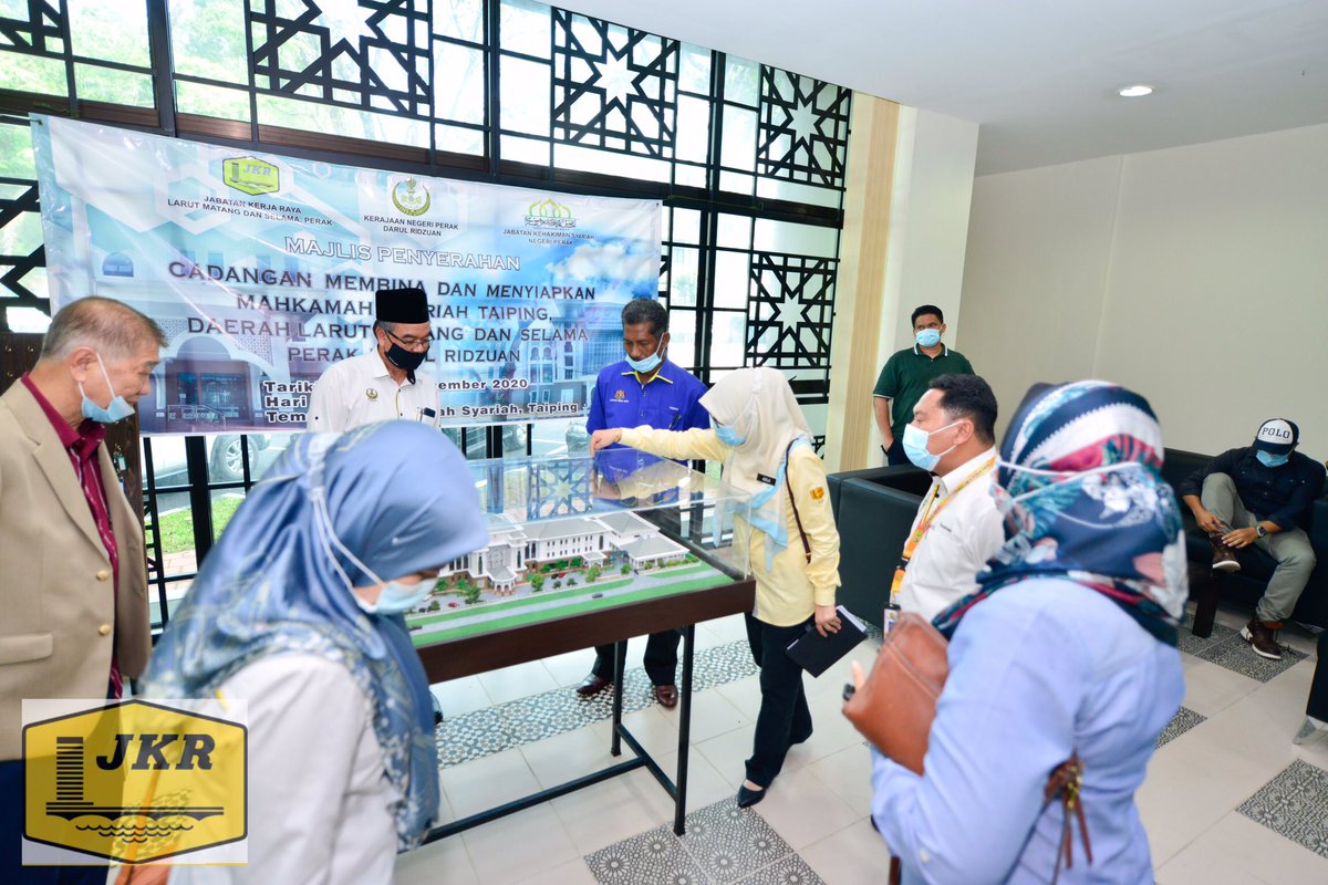Majlis Penyerahan Projek Mahkamah Syariah Taiping, Daerah Larut Matang &amp; Selama
<a href="/JKRPERAK/">JKR PERAK</a> 
<a href="/JKRMalaysia/">JKR Malaysia</a> 
<a href="/MOWorks/">でやんす</a> <a href="/mawarcherry/">r_____mawar</a> 
#KitaJagaKita