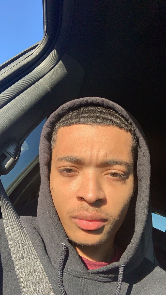 25Danoo's tweet photo. “ Swerving through the city in a Scat I got bout 50 on me” https://t.co/Heg2N5SVU2