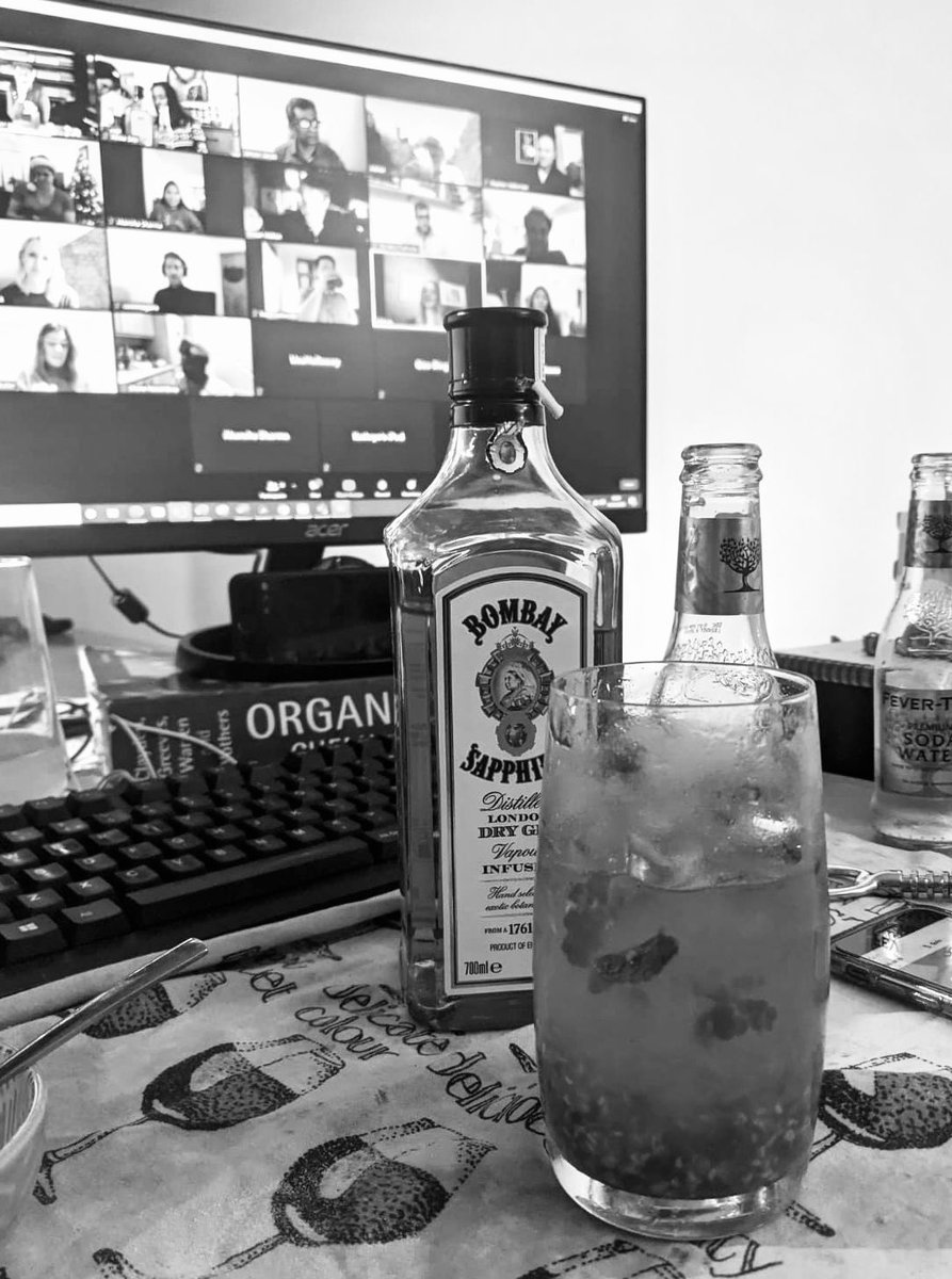 alisiamara92's tweet photo. Gin masterclass with @PharmaVentures last week! Thank you for the great experience @BombaySapphire! #fridayworkdrinks #christmassocial #christmasdrinks #virtualchristmas https://t.co/CIr0fiOK3i