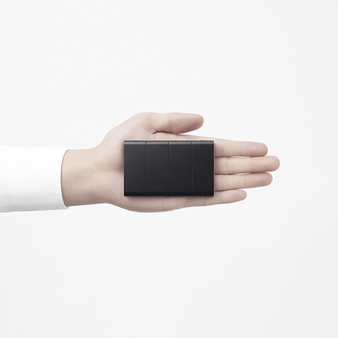 2techboyz's tweet photo. #OPPO has showcased a new technology with the concept of 'slide-phone' which looks incredible. It is basically a 3 screen foldable device. 

Compact. Sweet. Complex

#technology #OPPOINNODAY20 https://t.co/lZdfqSQ0wt