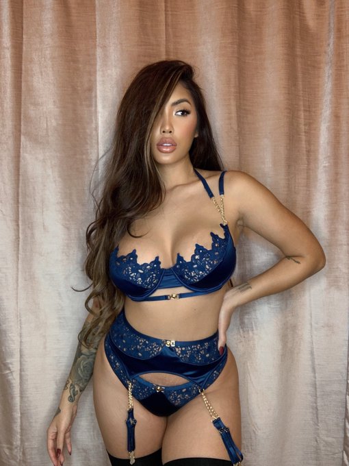 Whatsup babies? Just in my natural habitat.. in my lingerie over here 😘 have you subbed to my VIP yet<a href="/tag/hawaii"class="tags"><span>#hawaii</span></a><a href="/tag/madore2020"class="tags"><span>#madore2020</span></a><a href="/tag/islandedition"class="tags"><span>#islandedition</span></a><a href="/tag/madorebae"class="tags"><span>#madorebae</span></a>