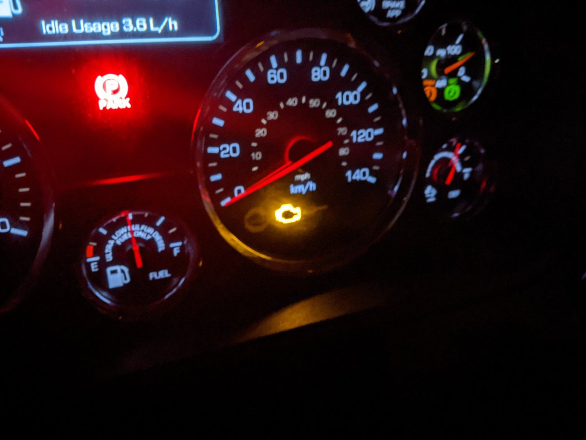 TruckinEh's tweet photo. Lookie lookie.... The haven't seen you in a while light came on about 20 miles ago. 
Love the code that reads: connect engine tool 🤪👈🤨
#ThanksTips https://t.co/rOOcyvQL7s