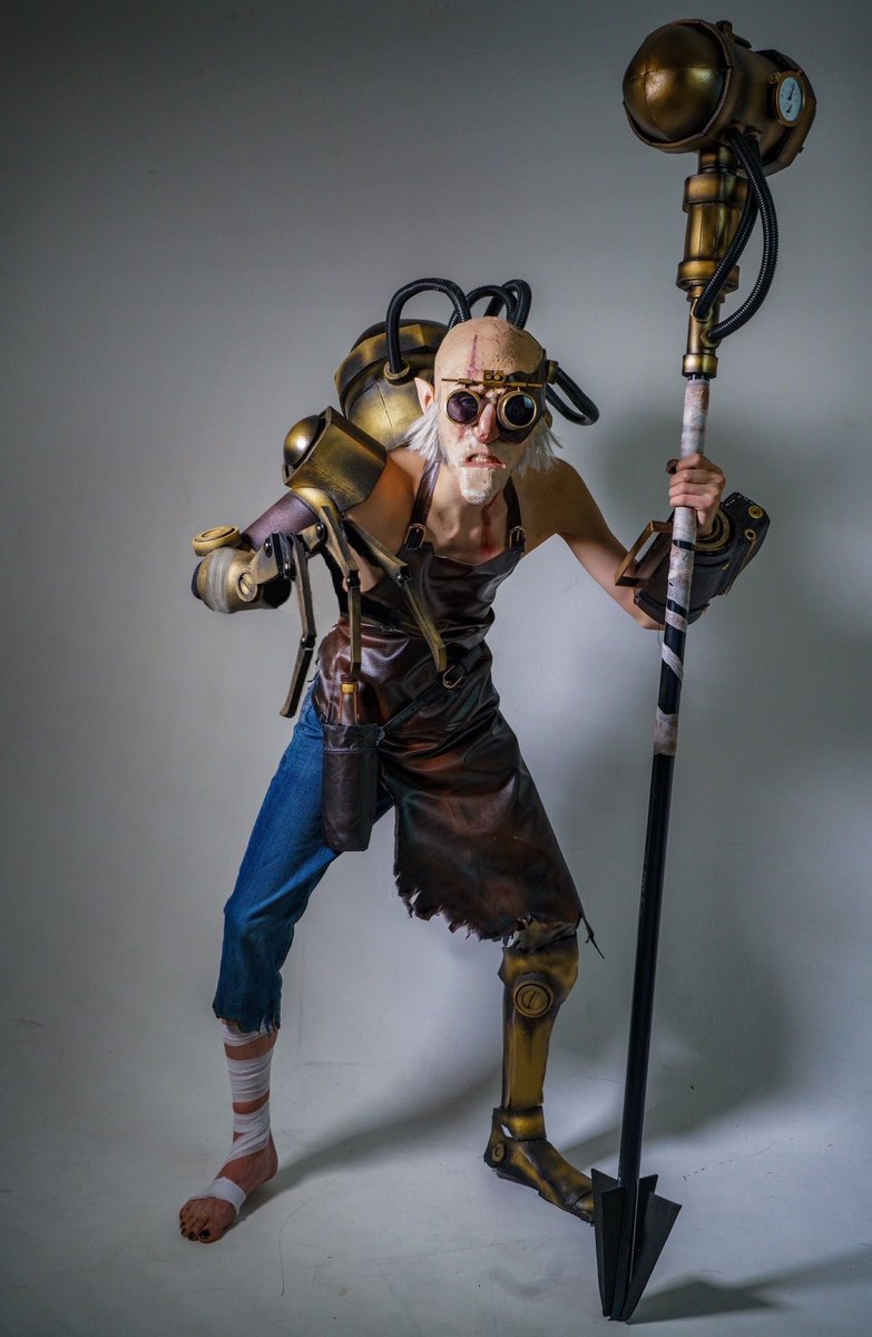 記念日バースデーグッズ　アクリルスタンド　バルク　狂眼　ボンボン　第五人格 記念日グッズ アクリルスタンド バルク 狂眼 ボンボン アンデット 第五