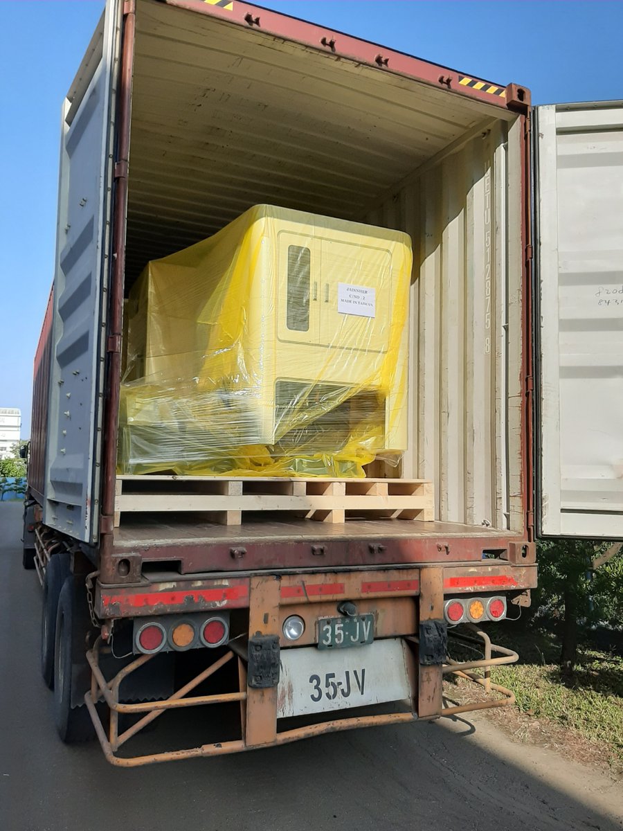 JainnherM's tweet photo. Thanks to the #mould&amp; #machinery equipment customers,two 40HQ container are on the way to China. JHI-150CNC is suitable for precision parts,and the classic JHU-2706NC1 has conversational interface touch screen which is easy for operating!
#internalgrinding  #cylindricalgrinding https://t.co/Dm0RCB9C5z
