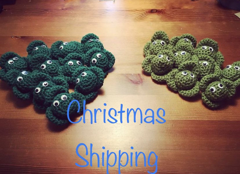 okthenwhatsnext's tweet photo. Today I’m making cat pudding hats 🐱&amp;sprouts 💚 🎄 💌 my #etsy shop will be open over the festive period for orders but I can’t control @royalmailofficial speeds unfortunately so can’t guarantee delivery in time for Christmas any more📮 

https://t.co/TbGe2EMHml  

#EarlyBiz https://t.co/8brzVtW9RO