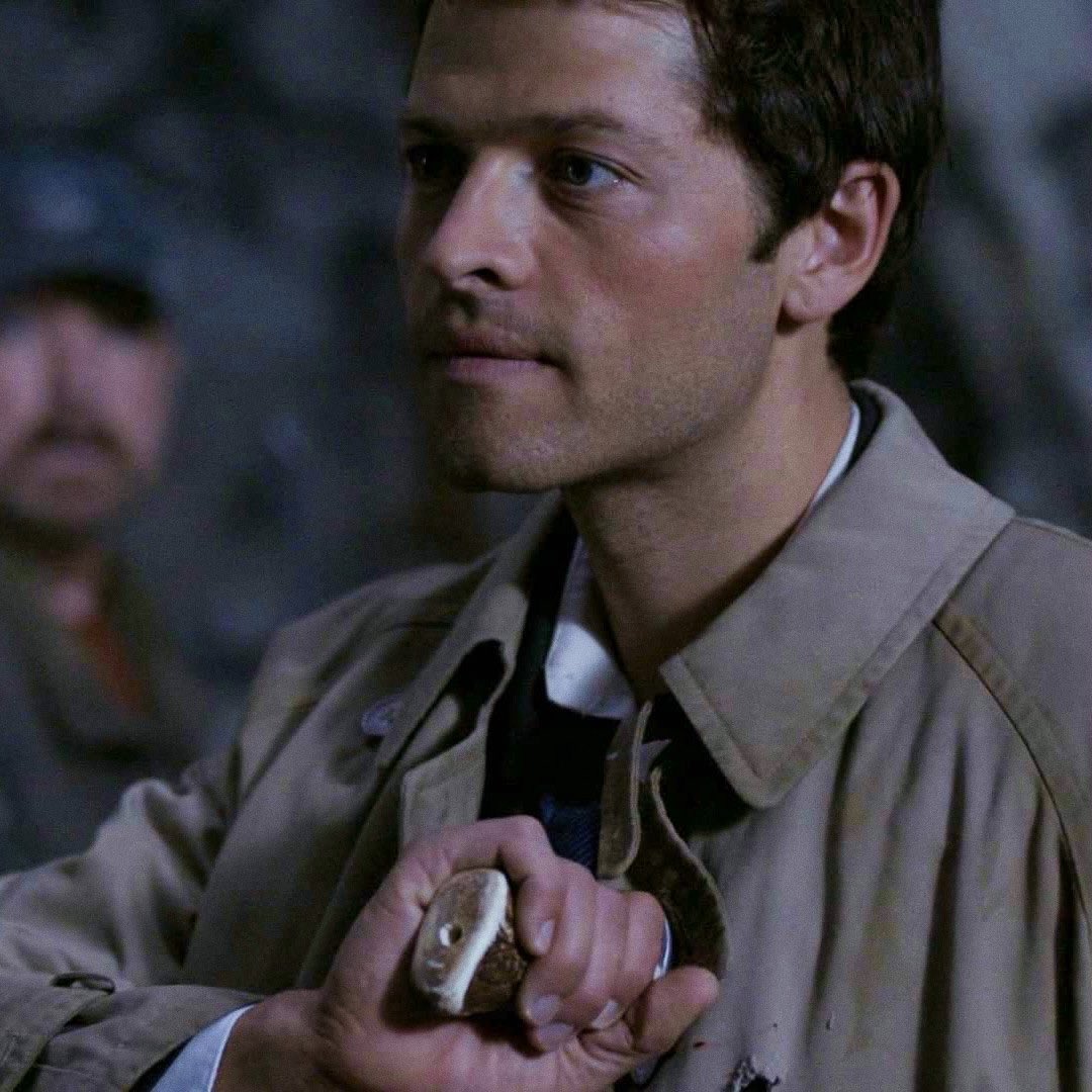 thread of castiel pics to look at when you’re having a castiel breakdown:
