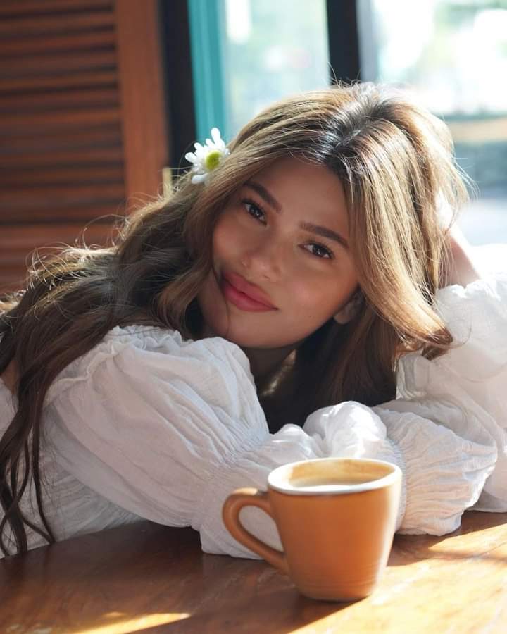 kowalerts's tweet photo. Yung Magka kape lang pero ang ganda ganda pa rin!
Inaano ka ba Denise Laurel? 😍😍😍 https://t.co/uohPDXyqf9
