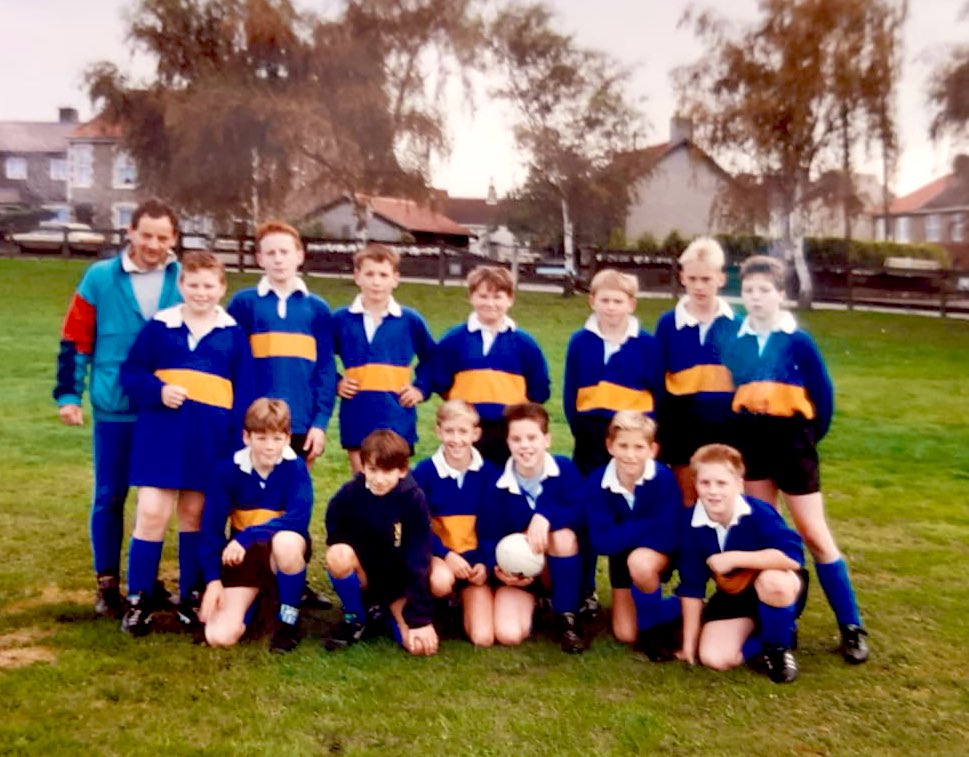 PaulCutter's tweet image. Blast from the past 😬 Is that you at the back @JoeSims10?