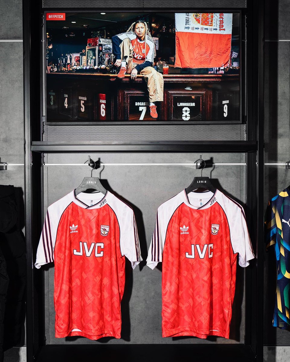 ProDirect_LDN's tweet image. Just landed at Pro:Direct LDN19 – the new @arsenal x @adidasoriginals collection.
-
Pro:Direct LDN19, 19 Foubert's Place, Soho, London, W1F