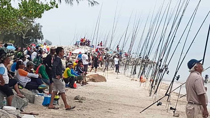 Transvalers in Mossel bay from tomorrow! #BeachPlease 💁‍♀️