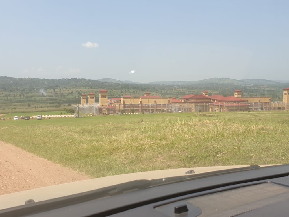 XclusiveUg's tweet image. #FreeOmahLay #FreeTems @BebeCoolUG pulling the strings