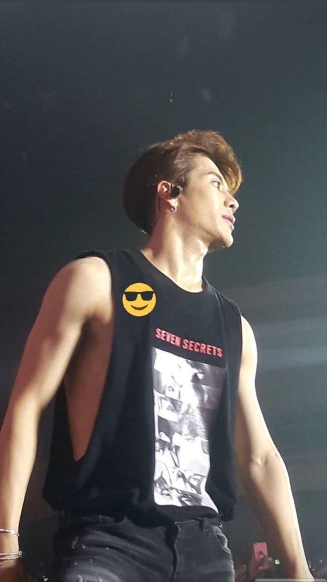 this is how jackson wang looks like in real life: a very devastating thread  @JacksonWang852  @GOT7Official  #GOT7  