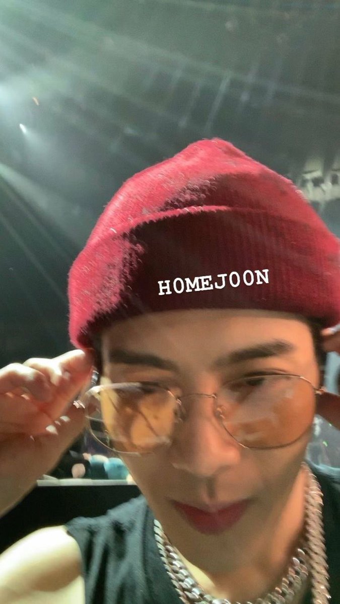 this is how jackson wang looks like in real life: a very devastating thread  @JacksonWang852  @GOT7Official  #GOT7  