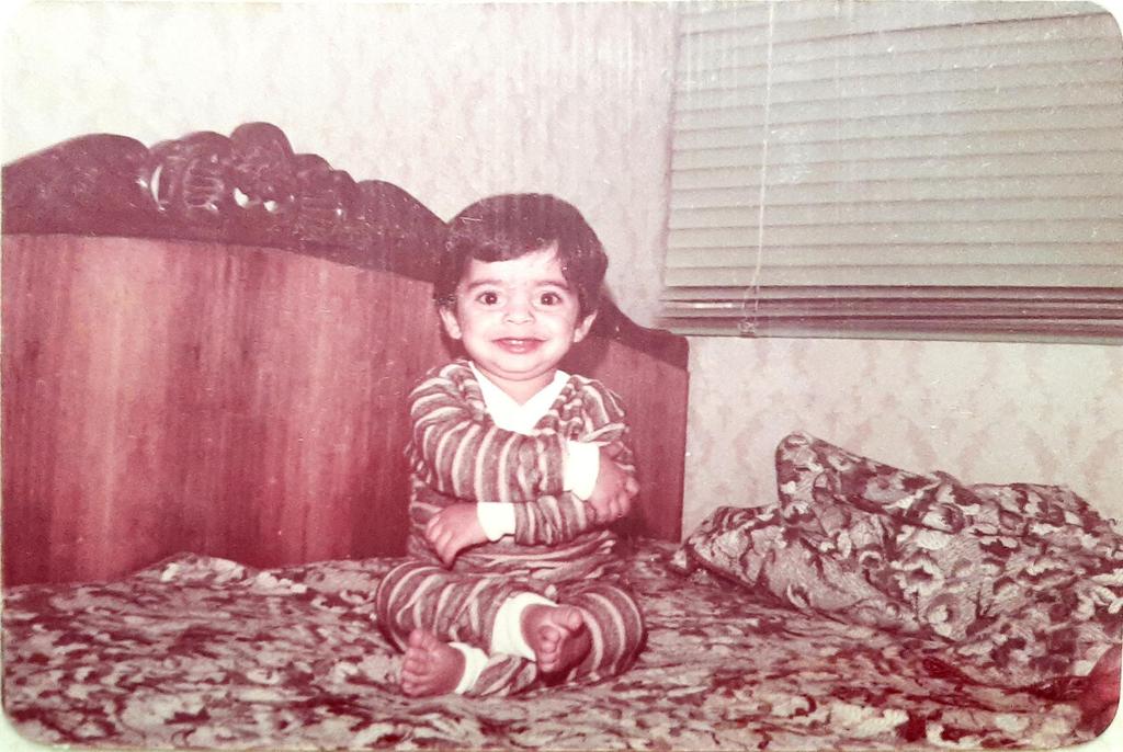 ShadkarArchi's tweet photo. Because it's my birthday.
16 December, 25 Āzar.
#shadkar #mahdi_shadkar
#مهدی_شادکار https://t.co/w9CJWbMkYa