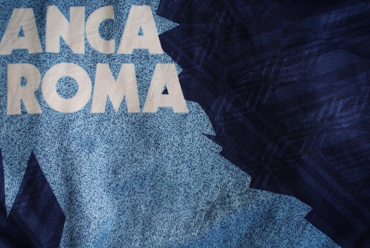  We start today by looking at Lazio 94-96 away. It doesn’t hold great history and was never part of any legendary football story – but is an example of what Umbro did wonderfully in the 90s. Breaking the mold in a brave, abstract but most of all fun way.