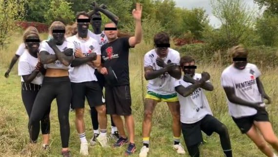cklooz's tweet photo. Il est grand temps de fermer l'EM Lyon. https://t.co/paxgMHMZOy