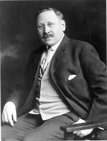ByrdTweets's tweet photo. “Rich men are neither better nor worse than all other humans. They contribute to greatness or mediocrity, strength of character or weakness in exactly the same proportion as persons in all other walks of life do.”
Julius Rosenwald, the builder of 5300 schools for black children. https://t.co/ywQMmt5D5l