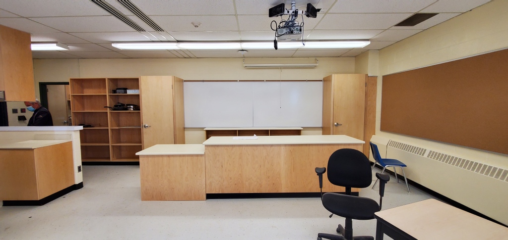 IndexConCA's tweet photo. Millwork completed on various school locations, ready for the new year
.
.
.
.
#indexconstruction #canadaconstruction #torontoconstruction #education #PDSB #construction #toronto  #canada #torontolife #renovation #millwork #woodwork  #custom #cabinets #interiors https://t.co/Tv4hPotc32