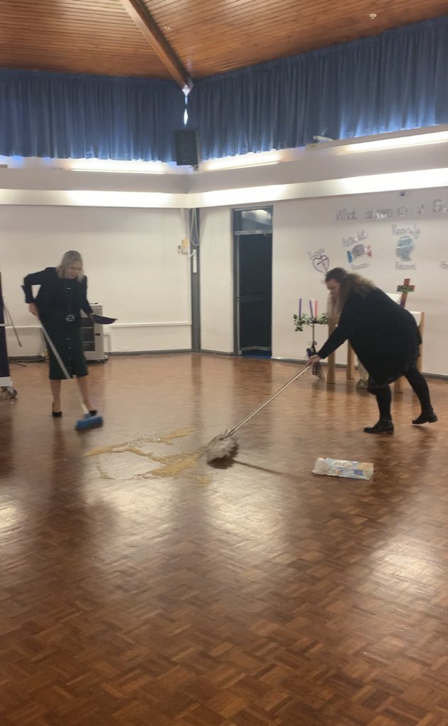 StMarysCVPrima1's tweet photo. Early morning clean up today for Mrs Lynch and Mrs McClurey!!
Heβs most definitely a messy elf!
#elfontheshelf
#elfcam https://t.co/LIQ3H2Kqcp