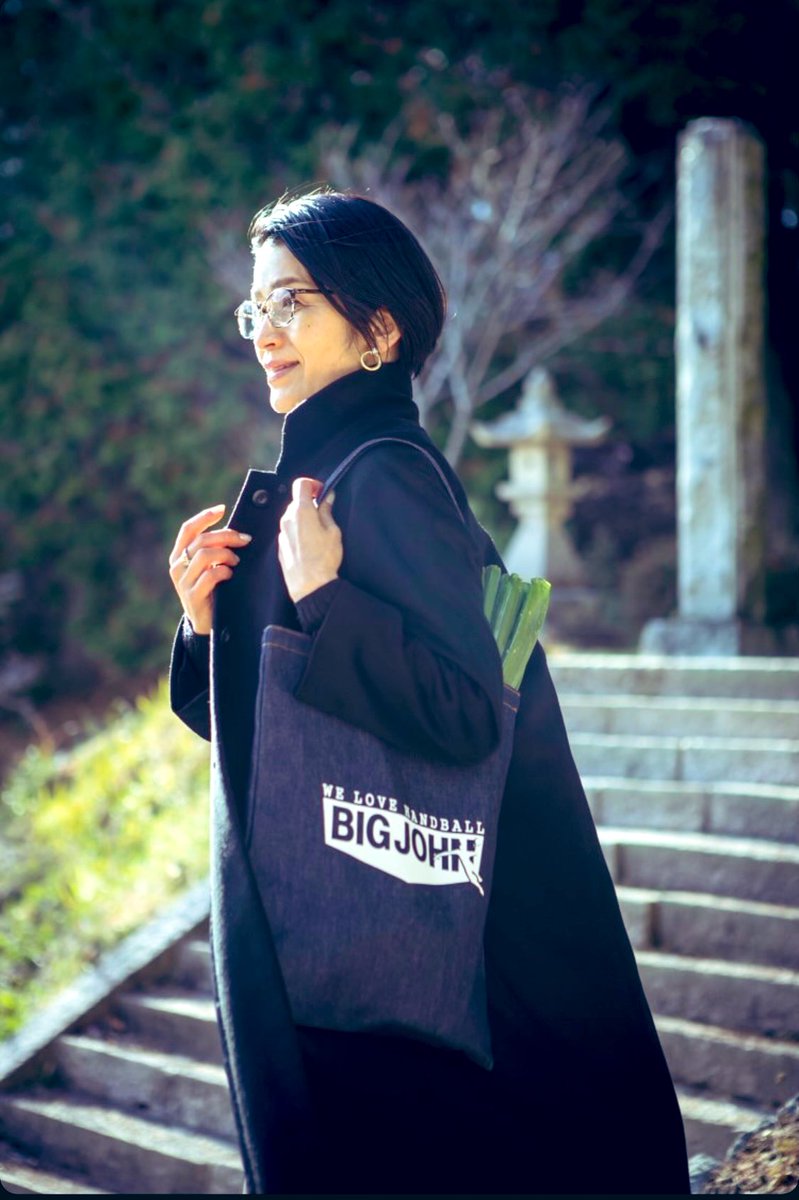 kiyo3sugimoto's tweet image. 岡山デニムトートバッグの発送！第一便が届いたようで、
次々に【届いたよー！】
ご報告嬉しいです♬
年末のお買い物や、
早めの神社参拝にも合います！

まだまだご注文承ります。
#岡山デニムトートバッグ
#BIGJOHN