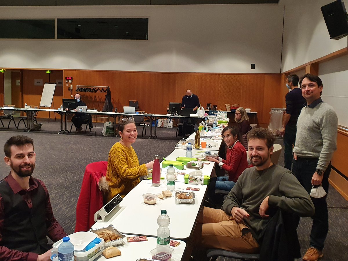 #SalonData2020 
Pause déjeuné pour toute l'équipe organisatrice de l'événement !
Merci à tous les participants et aux conférenciers pour l'animation de cette matinée.
On se retrouve à 14h pour la suite des conférences !