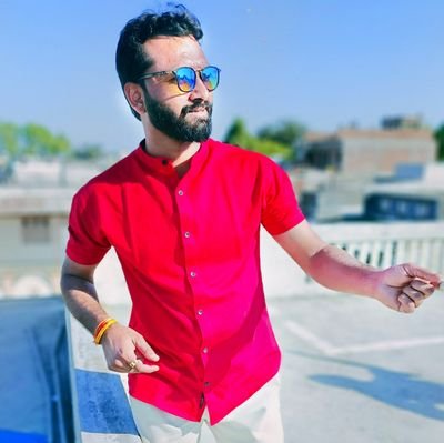 ghanshyam33781's tweet photo. @Bittu_Tufani #Twitter के #Trend_Setter, और #Social_Media के बेताज बादशाह और सनातनियों की बुलंद आवाज़ ऐसे मेरे प्रचंड राष्ट्रवादी मित्र श्री @Bittu_Tufani को सभी मित्र भारी संख्या में #Follow करे।
फोलो : 👉 @Bittu_Tufani
Drop Your ID after Following, I Will Follow You All....👍 https://t.co/8azoZmritT