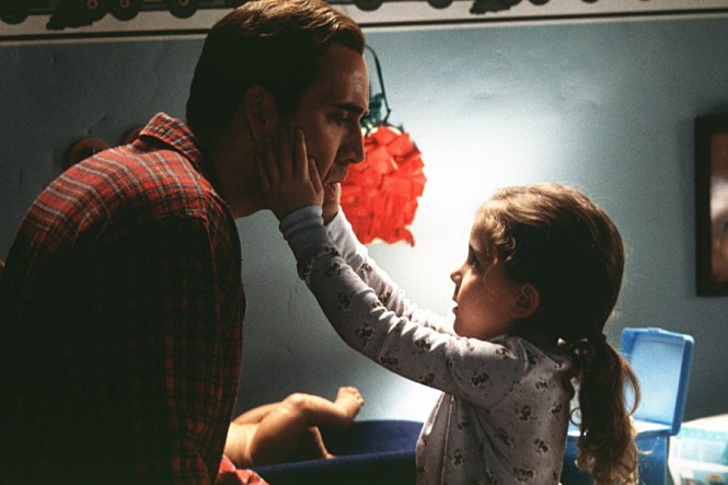 월스트리트의 잘나가는 벤처 기업가에다 플레이 보이였던 그, 하루 아침에 소박한 한 가정의 가장이 된다면,,,? #EBS영화 < #패밀리맨 >#니콜라스케이...