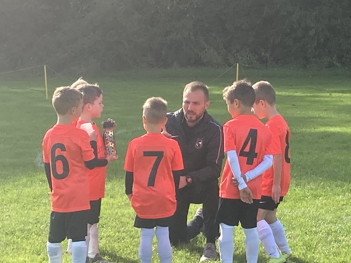 Julie Tomkinson tweet media