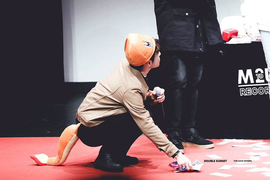n년 전 오늘의 원필 tweet media