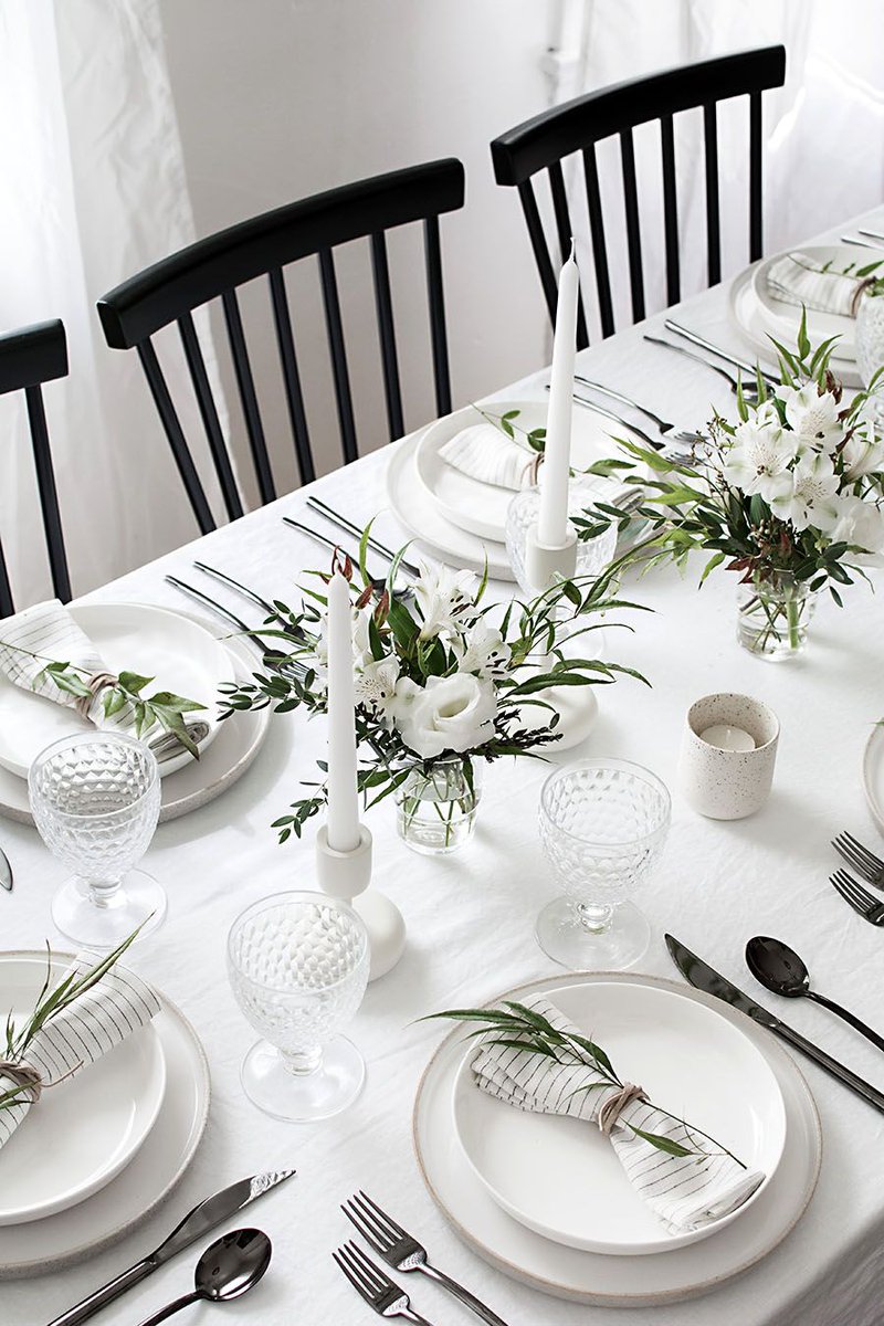 LythamLifeStyle's tweet photo. Freshly laundered and pressed tablecloth and napkins, nothing nicer!
Take them down to @IroningLytham Woodlands Road, #Ansdell
#Xmastable https://t.co/bEuhCeHjje