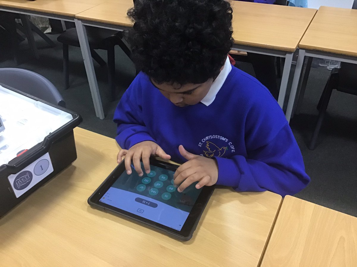 hyetteducation's tweet image. Y5 at @St_Chrysostoms are starting today with our Bash Maths app, before going on to build and code their own robots. Great start to the day! 😃🤖

#STEM #Maths #MathsApp #Mathematics #TimesTables #NumberRecall