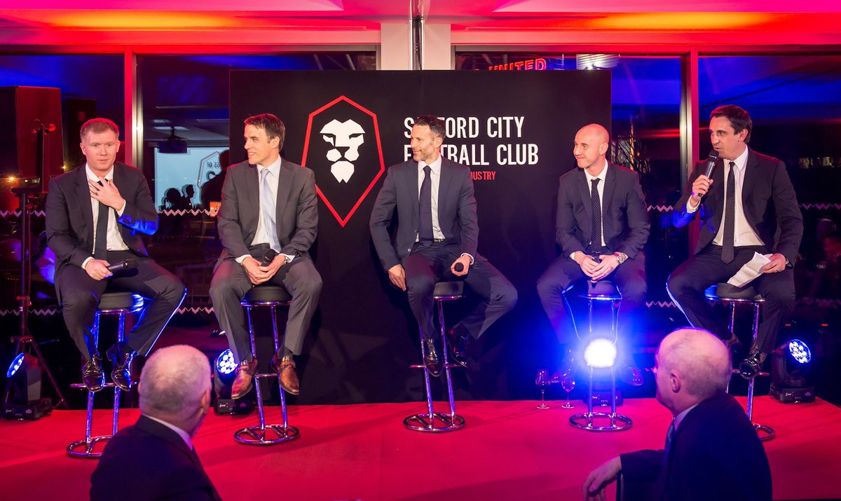 Today's prize is a good one! Win a personalised video message from your favourite member of our Class of 92 owners 🤩 You know what to do... like/share/retweet to be in with the chance of winning. #HFChristmasCountdown 🎁
